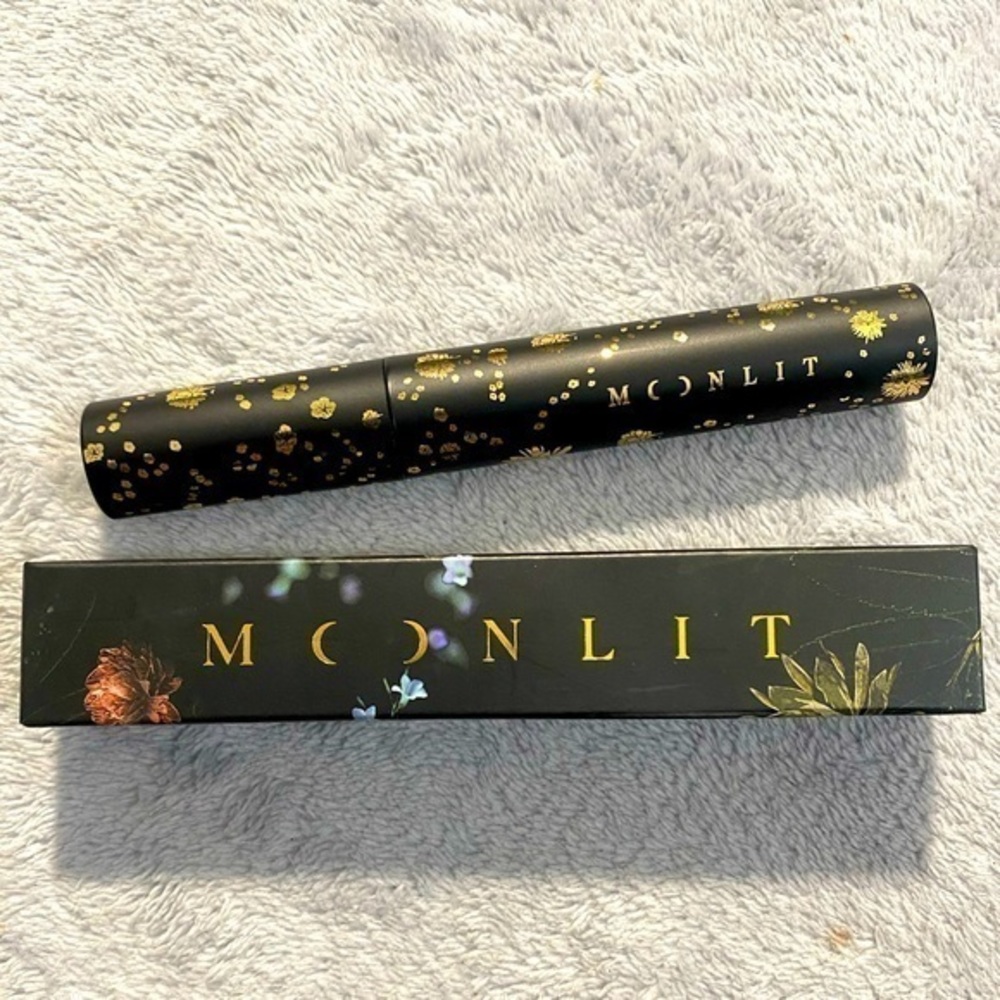MoonLit Makeup Primed For The Night Eyeshadow Primer
